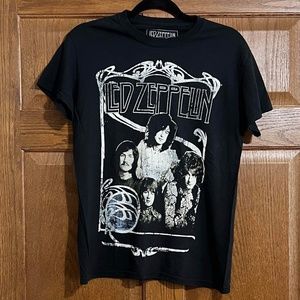 Led Zeppelin band shirt